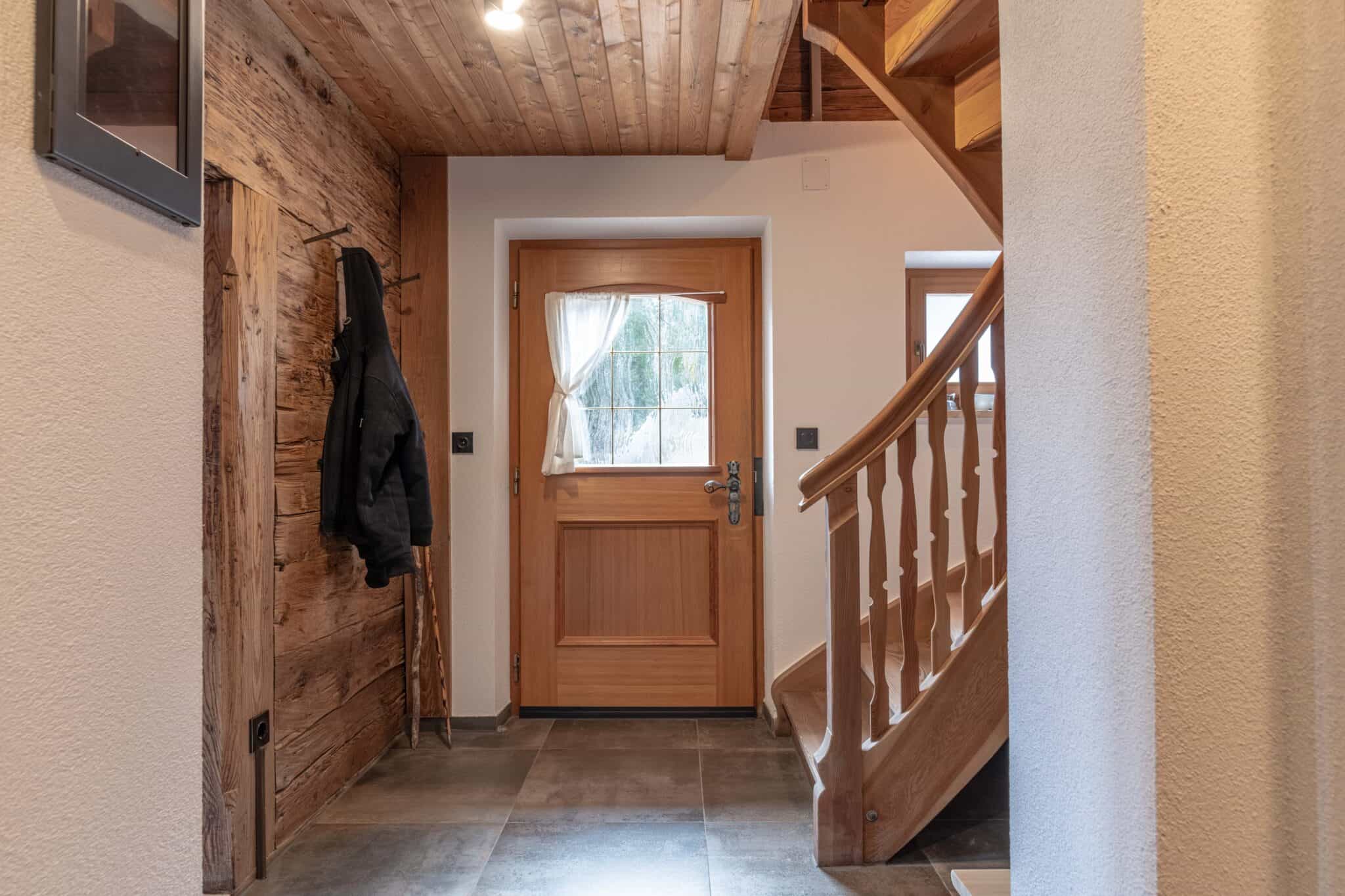 Flur & Treppe - Gang